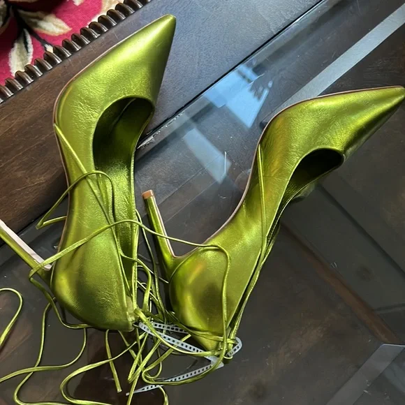 Antonio Melani Lillian Lace-Up Pumps - Picture 6 of 12